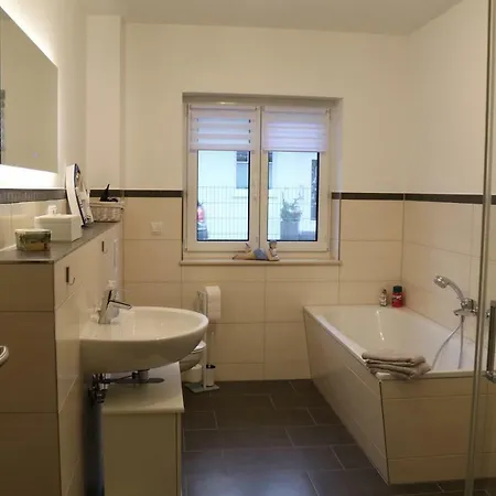 Ferienhaus 度假居 巴斯托夫