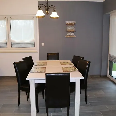 Ferienhaus 巴斯托夫